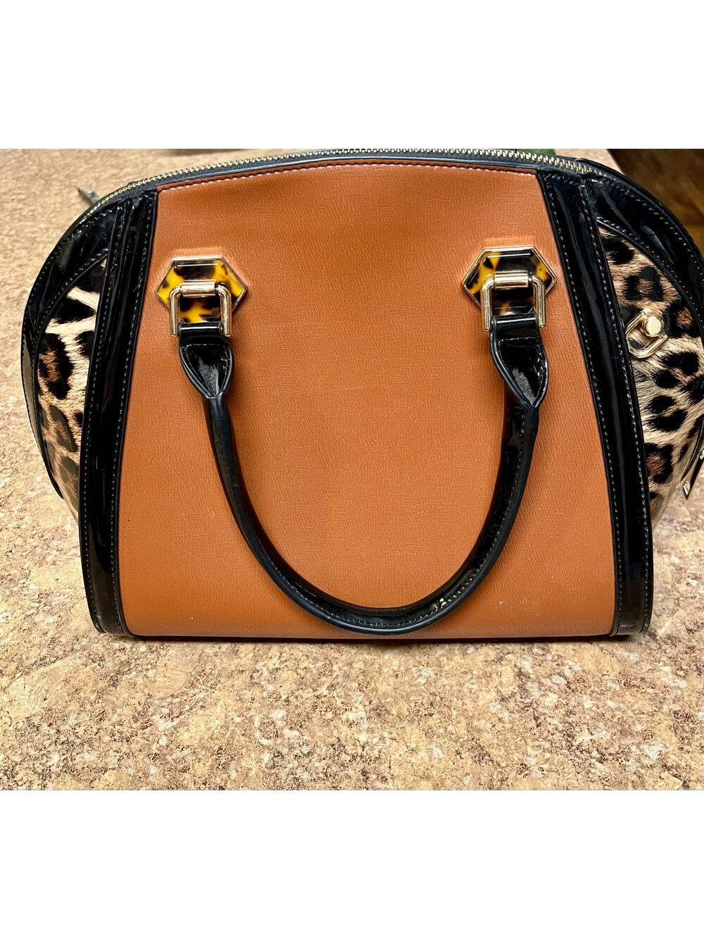 No brand women’s leopard print purse new without tags Crossbody